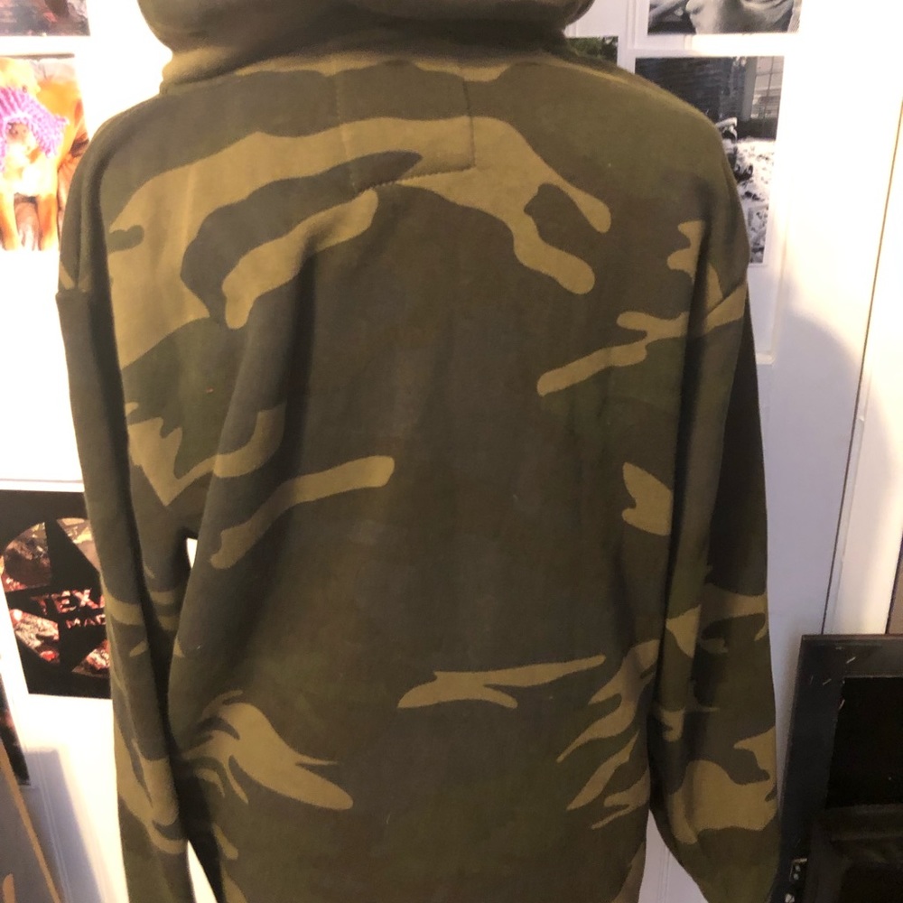 Phat Farm NWT Men’s Camouflage Hoodie